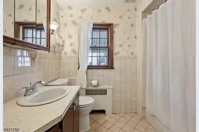 401 Walnut St, Nutley, NJ 07110 - Photo 14