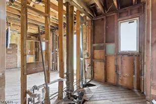 1155 Ringwood Ave, Pompton Lakes, NJ 07442 - Photo 10