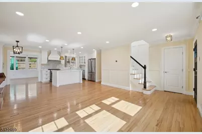 59 Oakwood Dr, Wayne, NJ 07470 - Photo 6