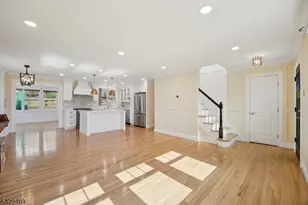 59 Oakwood Dr, Wayne, NJ 07470 - Photo 6