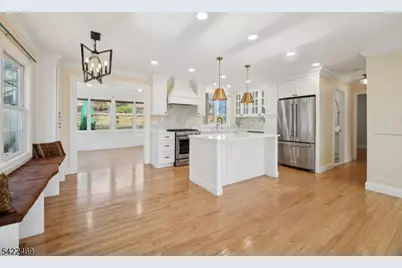 59 Oakwood Dr, Wayne, NJ 07470 - Photo 8