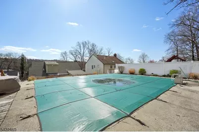 59 Oakwood Dr, Wayne, NJ 07470 - Photo 40