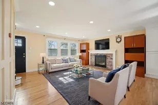 59 Oakwood Dr, Wayne, NJ 07470 - Photo 2