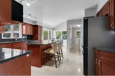 135 Woods End Dr, Bernards Township, NJ 07920 - Photo 12