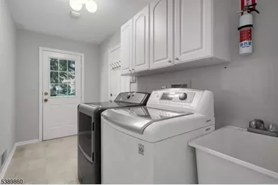 135 Woods End Dr, Bernards Township, NJ 07920 - Photo 22