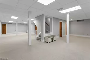 135 Woods End Dr, Bernards Township, NJ 07920 - Photo 34