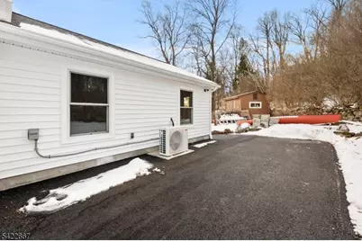 7 Mountain Rd, Denville, NJ 07834 - Photo 18