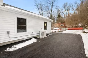 7 Mountain Rd, Denville, NJ 07834 - Photo 18