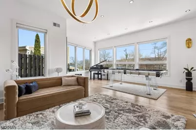 301 Kingsland Rd, Roxbury Township, NJ 07850 - Photo 12