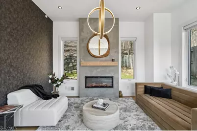 301 Kingsland Rd, Roxbury Township, NJ 07850 - Photo 8