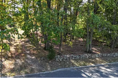 492 Manchester Ave, North Haledon, NJ 07508 - Photo 4