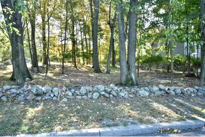 492 Manchester Ave, North Haledon, NJ 07508 - Photo 2