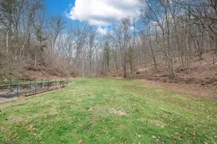 4 Rocky Way, Hampton Township, NJ 07860 - Photo 22