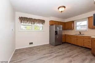 57 Clover Hill Dr, Mount Olive, NJ 07836 - Photo 10