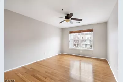 32 Pasture Ct, Roxbury Township, NJ 07852 - Photo 14