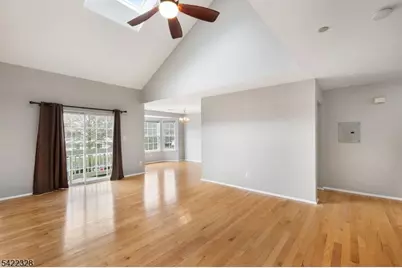 32 Pasture Ct, Roxbury Township, NJ 07852 - Photo 2
