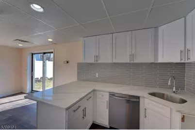 90 Dewey St, Bloomfield, NJ 07003 - Photo 28