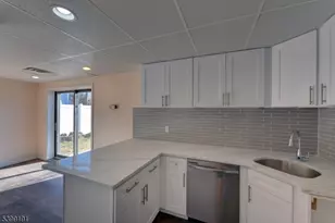 90 Dewey St, Bloomfield, NJ 07003 - Photo 28