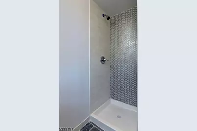 90 Dewey St, Bloomfield, NJ 07003 - Photo 30