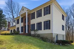 41 Musiker Ave, Randolph Township, NJ 07869 - Photo 4