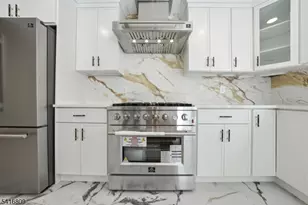 41 Musiker Ave, Randolph Township, NJ 07869 - Photo 12