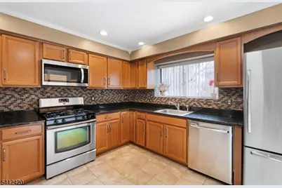 20 Powderhorn Dr, Rockaway Township, NJ 07866 - Photo 10