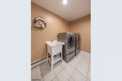 47 Village Rd, Florham Park, NJ 07932 - Photo 18