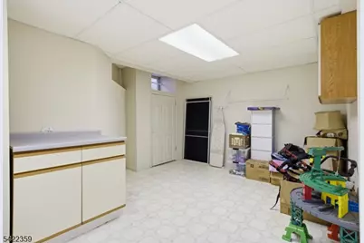 14 Arthurs Court, Berkeley Heights Township, NJ 07922 - Photo 24