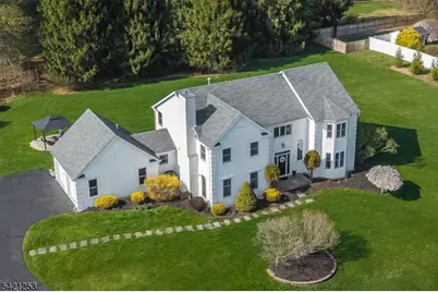 11 Wilson Way, Raritan Township, NJ 08551 - Photo 1