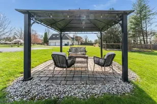 11 Wilson Way, Raritan Township, NJ 08551 - Photo 32