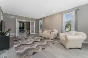 11 Wilson Way, Raritan Township, NJ 08551 - Photo 12