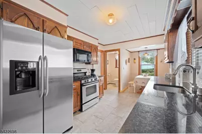 169 Oak Ridge Ave, Nutley, NJ 07110 - Photo 18