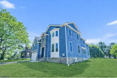 210 Corliss Avenue, Phillipsburg, NJ 08865 - Photo 2
