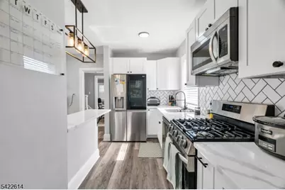 80 Henderson St, Phillipsburg, NJ 08865 - Photo 4