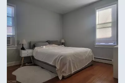 24 E Price St, Linden, NJ 07036 - Photo 2
