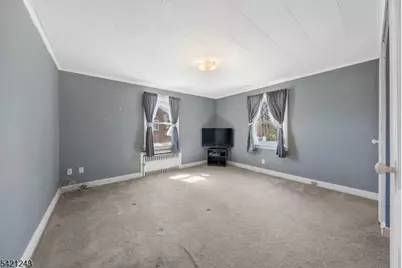 1322 Shetland Dr, Union Township, NJ 07083 - Photo 14