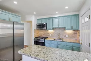 43 Rhode Island Ave, East Orange, NJ 07018 - Photo 8