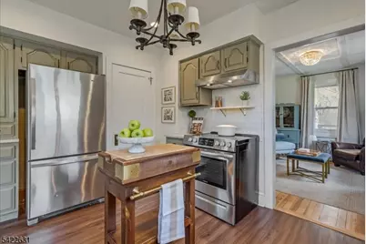 33 Holland Ave, Peapack Gladstone Boro, NJ 07977 - Photo 12