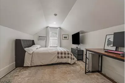 33 Holland Ave, Peapack Gladstone Boro, NJ 07977 - Photo 18