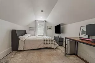 33 Holland Ave, Peapack Gladstone Boro, NJ 07977 - Photo 18