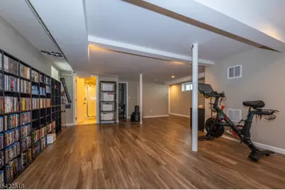 19 Bond Pl, West Caldwell, NJ 07006 - Photo 24