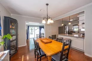 19 Bond Pl, West Caldwell, NJ 07006 - Photo 6