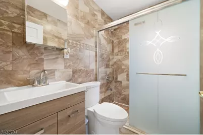 22 Cottage Ln, Clifton, NJ 07012 - Photo 10