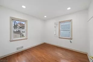 22 Cottage Ln, Clifton, NJ 07012 - Photo 12