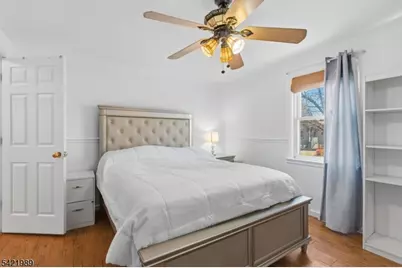 238 Bradford Ave, Linden, NJ 07036 - Photo 10