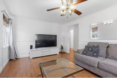 238 Bradford Ave, Linden, NJ 07036 - Photo 4