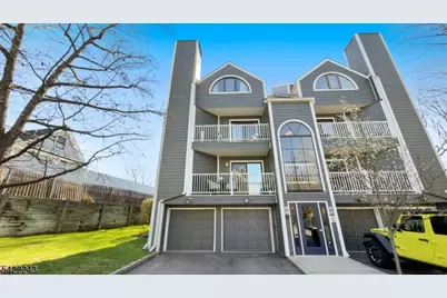 42- A Triumph Ct #A, East Rutherford, NJ 07073 - Photo 38