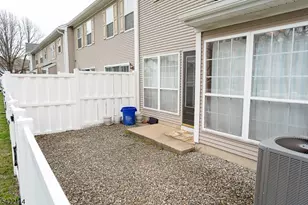 12 Diaz Ct, Franklin Township, NJ 08823 - Photo 48