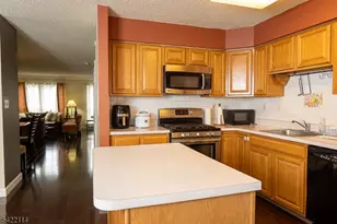 12 Diaz Ct, Franklin Township, NJ 08823 - Photo 20