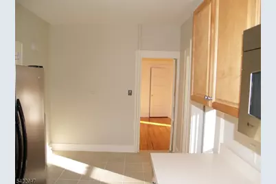 17 Mountainview Pl #1, Montclair, NJ 07042 - Photo 10